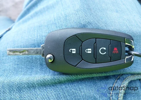 2021 Chevrolet Trax Awd Lt z USA, uszkodzony, nr VIN KL7CJPSM6MB364319